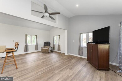 1004 Diamond St, Sellersville, PA 18960 - photo 7