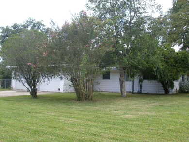 4054 Rodby Dr, Jacksonville, FL 32210 - photo 2