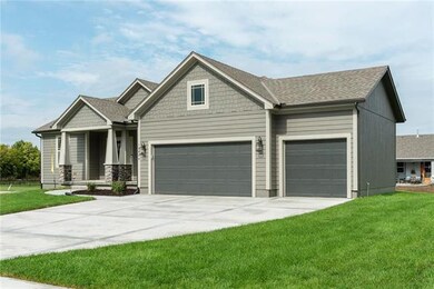 19608 W 198th St, Spring Hill, KS 66083 - photo 4