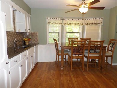 9915 Westgate St, Lenexa, KS 66215 - photo 4