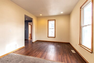 901 Ellis Blvd NW, Cedar Rapids, IA 52405 - photo 7