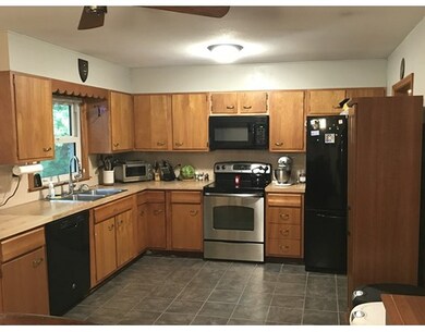 141 Putnam Rd, Holden, MA 01520 - photo 4