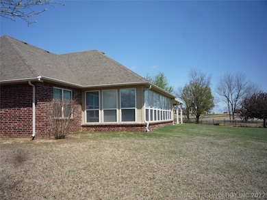 619 S Tallchief Ct, Skiatook, OK 74070 - photo 3