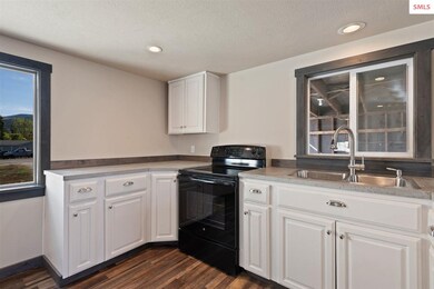 New and unique concrete counter tops