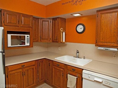 1245 N Dorroll St NE, Grand Rapids, MI 49505 - photo 2