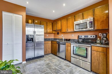 4164 Pleasant Meadow Ct unit 107G, Chantilly, VA 20151 - photo 4