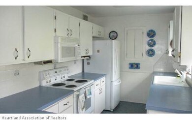 192 S Huntley Dr, Lake Placid, FL 33852 - photo 2