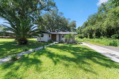 1011 W 16th St, Sanford, FL 32771 - photo 2