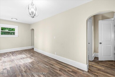 917 W Shiawassee St, Lansing, MI 48915 - photo 7