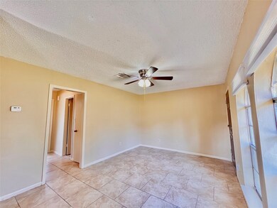 3021 Sycamore Ave unit 2, Bay City, TX 77414 - photo 5