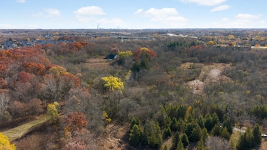 9080 S Howell Ave, Oak Creek, WI 53154 - photo 5