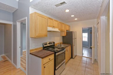 38 Trinity Place, Albany, NY 12202 - photo 4