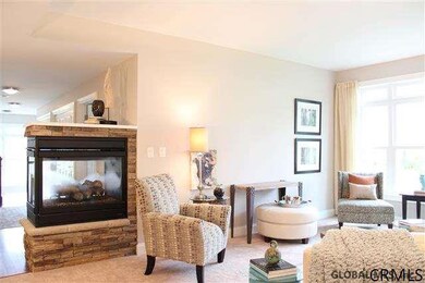 703 Lois Ln, Schenectady, NY 12304 - photo 5