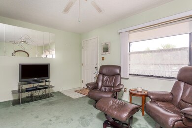 Entry/Living Room
