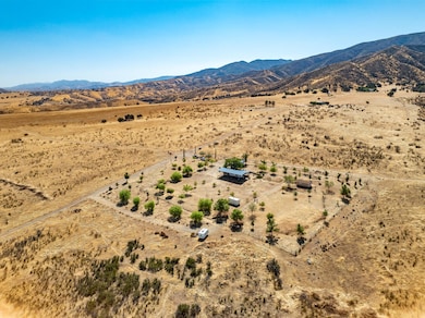8300 Foothill Rd, New Cuyama, CA 90241 - photo 2