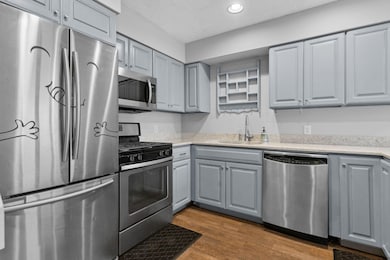 124 Avignon Ct, Woodbury, MN 55125 - photo 5