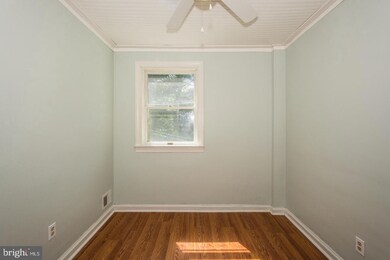 424 Westshire Dr, Catonsville, MD 21228 - photo 3