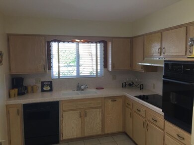 10476 N Balboa Dr, Sun City, AZ 85351 - photo 4