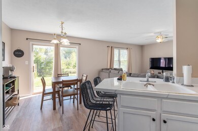 101 Grassyway Ct, Whiteland, IN 46184 - photo 6