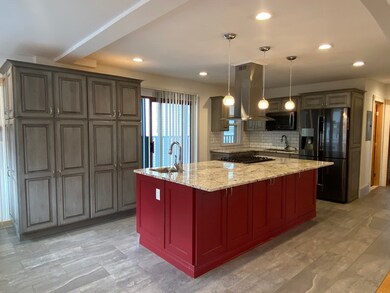 99 Walnut St unit 2, Malden, MA 02148 - photo 2