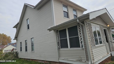 635 Milton St, Toledo, OH 43605 - photo 2