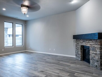 1905 NE 26th St, Moore, OK 73160 - photo 7