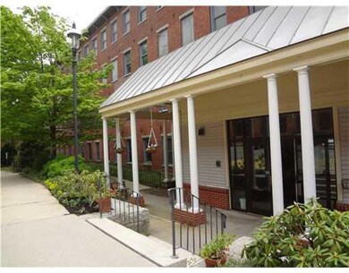 Island Terrace unit 137, Saco, ME 04072 - photo 3