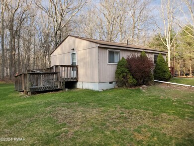 133 Lake View Cir, Hawley, PA 18428 - photo 5