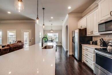 303 Jacinth Ln, Granbury, TX 76049 - photo 3