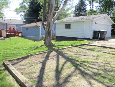 2401 Huron Terrace, Waukegan, IL 60087 - photo 3