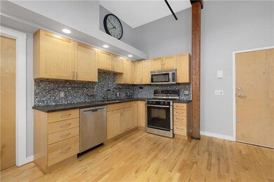 28 Bayley St unit 402, Pawtucket, RI 02860 - photo 6