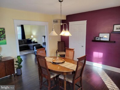 1104 Stirling St, Coatesville, PA 19320 - photo 4