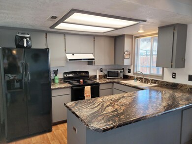 1182 Glengrove Ave, Central Point, OR 97502 - photo 5