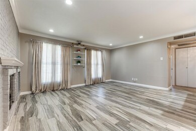 5938 Sandhurst Ln unit 101, Dallas, TX 75206 - photo 5