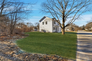 70 Seamans St, Woonsocket, RI 02895 - photo 5