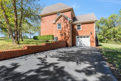 201 Bobwhite Dr, Lyles, TN 37098 - photo 4