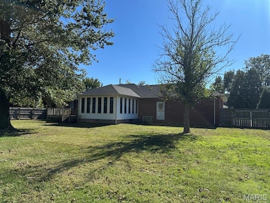 802 Chautauqua Ln, Dexter, MO 63841 - photo 3