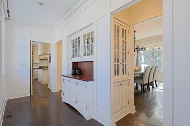 Entry Hall - Bar