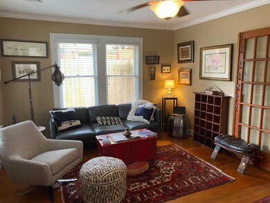 750 E 16th St, Houston, TX 77008 - photo 4