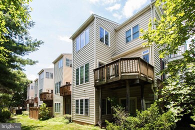 4530 Fair Valley Dr, Fairfax, VA 22033 - photo 3