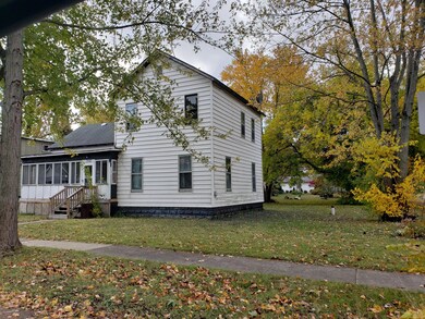 214 N Cleveland Ave, Galien, MI 49113 - photo 2