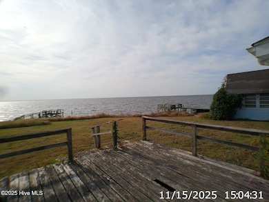 153 Webb St, Hertford, NC 27944 - photo 6