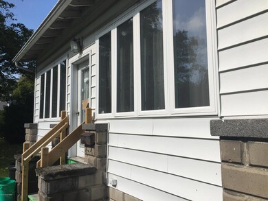 412 Bryant St, Stroudsburg, PA 18360 - photo 2