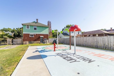 1519 Section Rd, Cincinnati, OH 45237 - photo 5