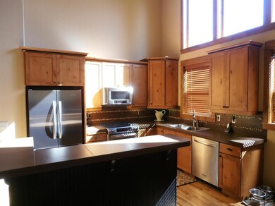 60819 Falcon Pointe Ln, Bend, OR 97702 - photo 7