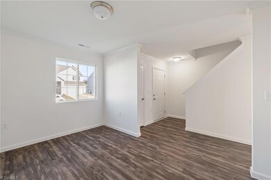 3518 Marksbury Dr, Greensboro, NC 27405 - photo 5