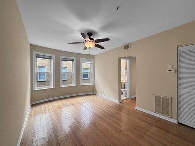 Buena Landmark unit 208S, Chicago, IL 60613 - photo 4