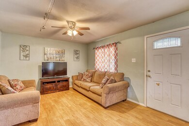 564 Mauer Rd, El Paso, TX 79915 - photo 2