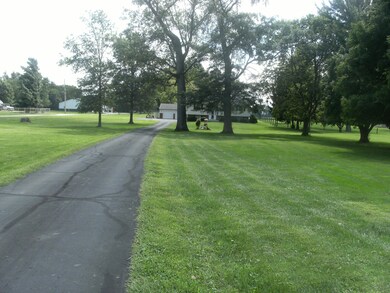 4591 Bell Station Rd, Circleville, OH 43113 - photo 6