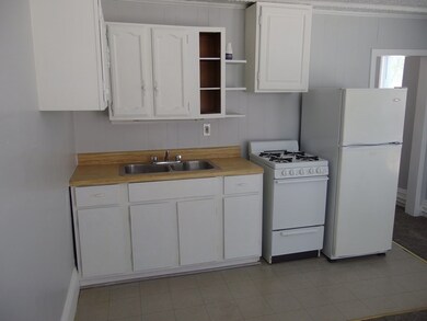 10 Merrimac Square unit 2, Merrimac, MA 01860 - photo 3